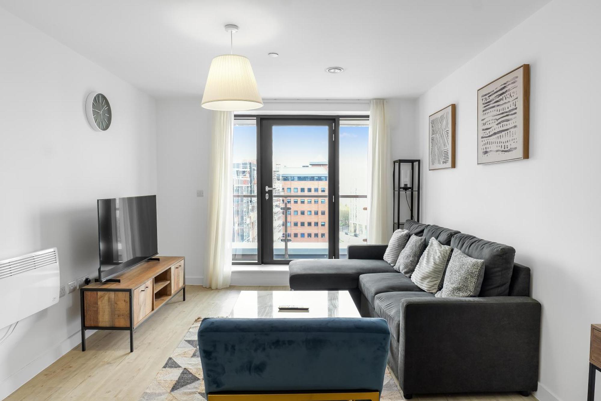 High Rise 2 Bedroom & 2 Bath Apartment With Parking, Balcony & Amazing View Манчестър Екстериор снимка