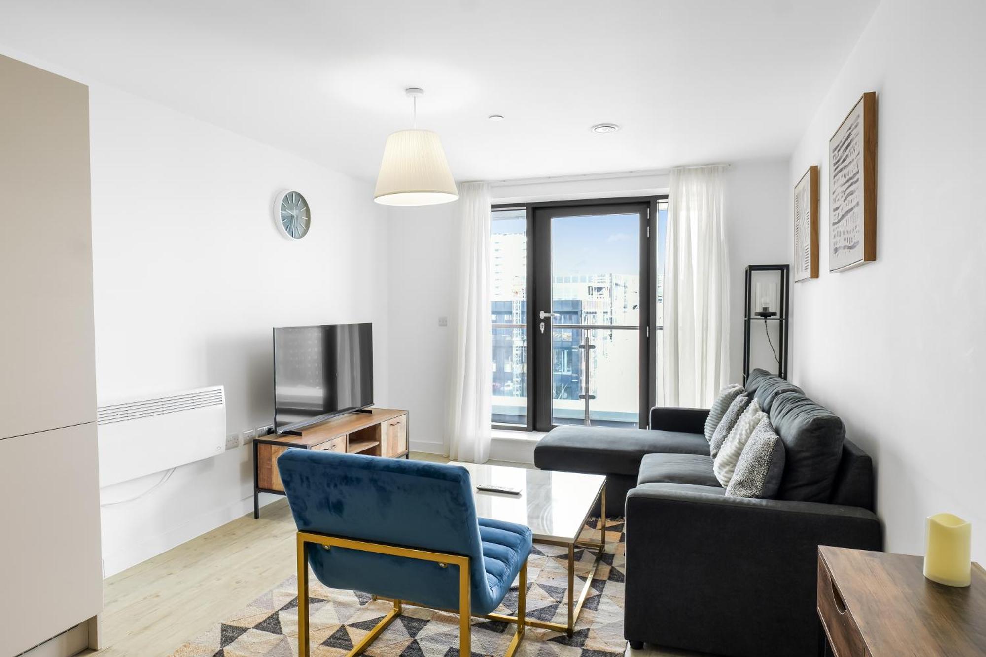 High Rise 2 Bedroom & 2 Bath Apartment With Parking, Balcony & Amazing View Манчестър Екстериор снимка